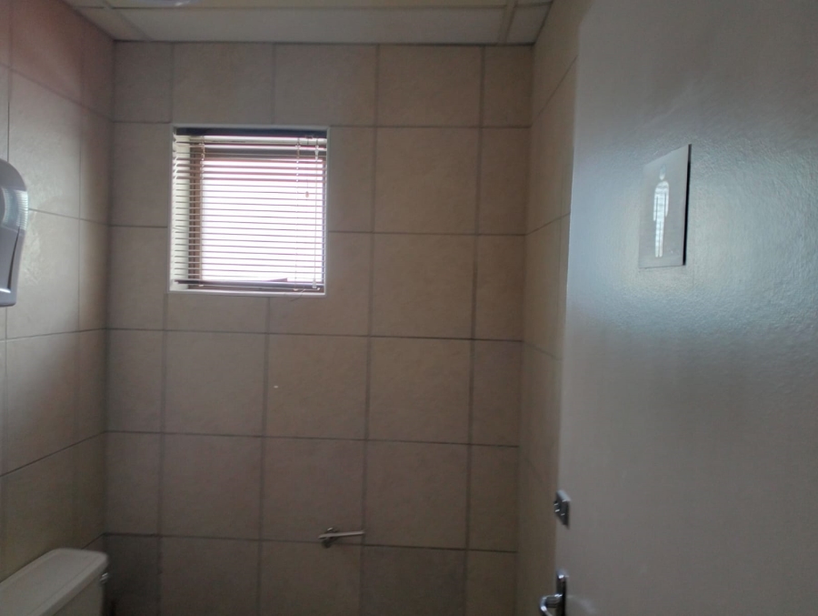 Commercial Property for Sale in Rosenpark Western Cape
